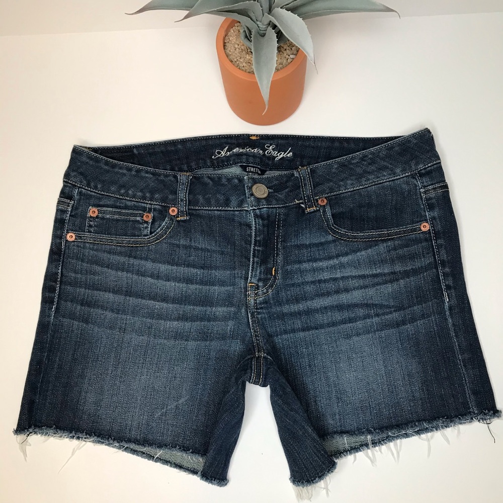 American Eagle Raw-Hem High-Rise Jean Shorts - 10 - Picture 9 of 17